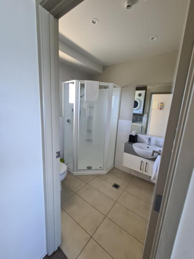 Te Kaha Beach Hotel Zewnętrze zdjęcie